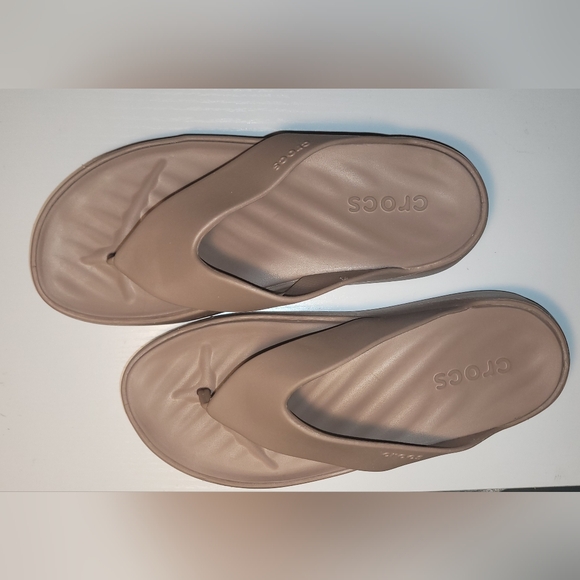 Crocs Platform Latte Flip Flops. Size 7 Soft and Comfy - Picture 4 of 8